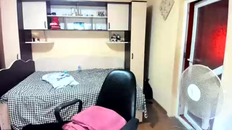 Snapshot of soffy_skye chatting on 16, 7, 2026 Soffy online show from 16, 7, 2026