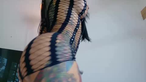 sofhia cruz online show from 8, 3, 2025