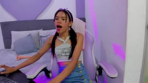 Snapshot of sofi_little2 chatting on 16, 9, 2025 Sofia online show from 16, 9, 2025