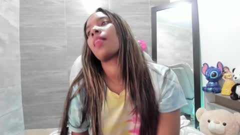 sofia86379 online show from 5, 3, 2025