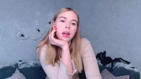 Snapshot of sofia_here chatting on 6, 10, 2025 Sofia here online show from 6, 10, 2025