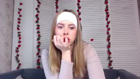 Snapshot of sofia_here chatting on 6, 11, 2025 Sofia here online show from 6, 11, 2025