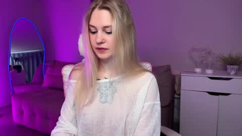 Snapshot of sofia_kenwood_ chatting on 19, 4, 2026 Sofia online show from 19, 4, 2026