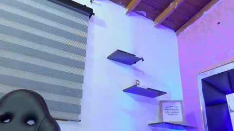 Snapshot of sofia_martinn chatting on 10, 10, 2025 Sofia online show from 10, 10, 2025