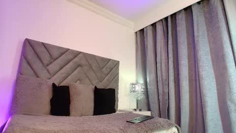 sofia_owens2 online show from 11, 10, 2025