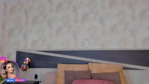   online show from 21, 4, 2026