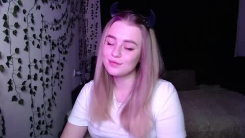 Snapshot of sofia_rosemary chatting on 13, 2, 2025 sofia_rosemary online show from 13, 2, 2025