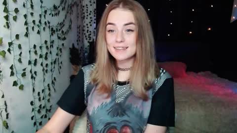 Snapshot of sofia_rosemary chatting on 11, 9, 2025 sofia_rosemary online show from 11, 9, 2025