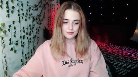 Snapshot of sofia_rosemary chatting on 12, 10, 2025 sofia_rosemary online show from 12, 10, 2025