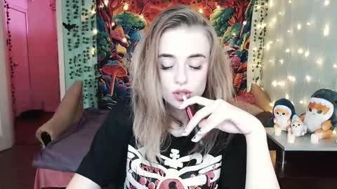 Snapshot of sofia_rosemary chatting on 22, 10, 2025 sofia_rosemary online show from 22, 10, 2025