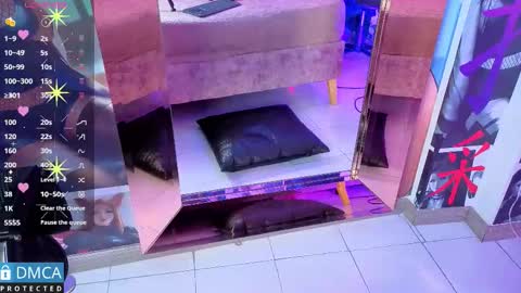 Sofia Sstone online show from 3, 11, 2025