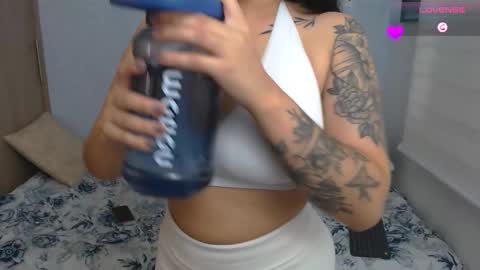 Snapshot of sofia_stonee1 chatting on 22, 11, 2025 kanella valery online show from 22, 11, 2025