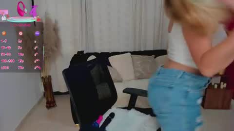 sofia_velvetx online show from 22, 6, 2026