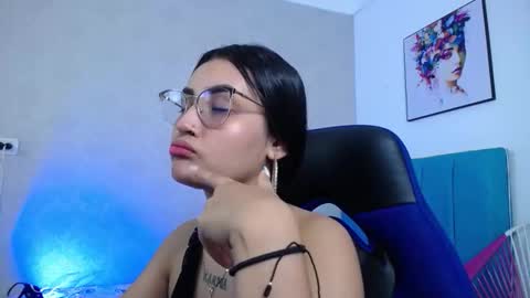 Snapshot of sofiaasexy19 chatting on 20, 11, 2025 Sofia online show from 20, 11, 2025