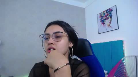 Snapshot of sofiaasexy19 chatting on 29, 11, 2025 Sofia online show from 29, 11, 2025