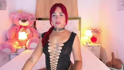 Snapshot of sofiabosch chatting on 27, 9, 2025 Sara online show from 27, 9, 2025