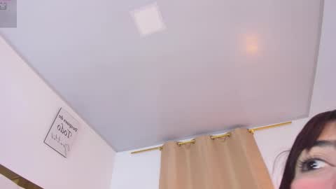 Snapshot of sofiabosch chatting on 29, 11, 2025 Sara online show from 29, 11, 2025