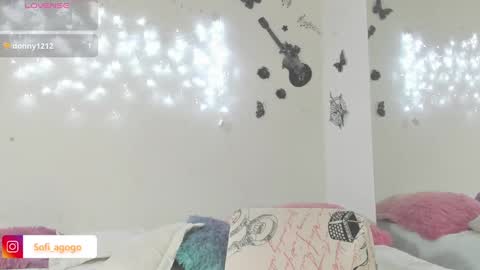 Snapshot of sofiacruz16 chatting on 5, 2, 2025 sofiacruz16 online show from 5, 2, 2025