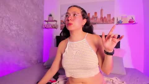 sofialujan_ online show from 9, 7, 2026