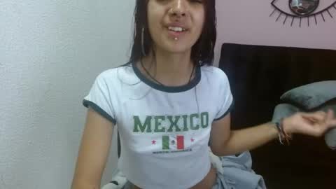 sofiasexygirl69 online show from 5, 6, 2026