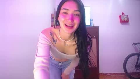 sofii_cute01 online show from 19, 11, 2025