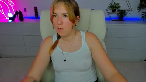 sofii_darling online show from 7, 10, 2025