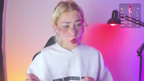 Snapshot of sofii_uwu_ chatting on 19, 2, 2025 Sofii online show from 19, 2, 2025