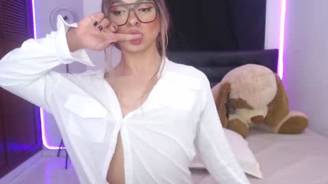 Snapshot of sofiievans_ chatting on 6, 12, 2024   online show from 6, 12, 2024