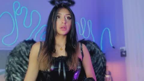 Snapshot of sofly_s chatting on 22, 10, 2025 Sofi online show from 22, 10, 2025