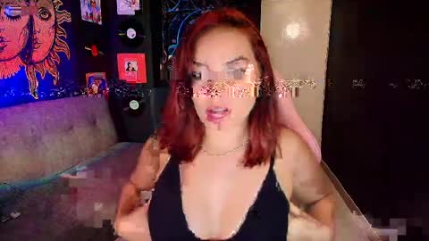 Snapshot of sofnicol_ chatting on 13, 5, 2026 Nicol online show from 13, 5, 2026