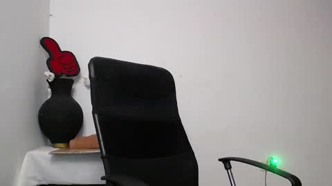 Camila M online show from 1, 2, 2025