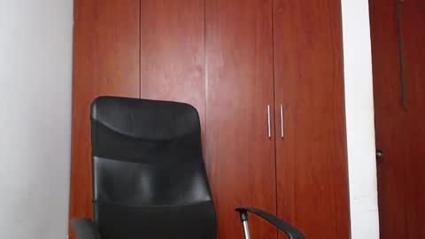 Camila M online show from 28, 2, 2025