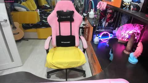 Sofie online show from 23, 9, 2025