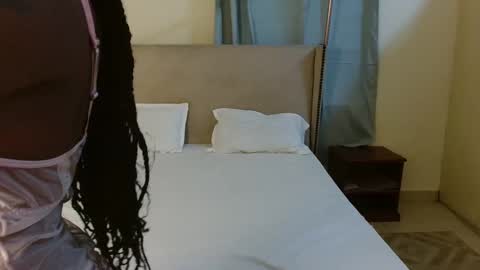 Snapshot of softlysinful chatting on 1, 12, 2025 softlysinful online show from 1, 12, 2025