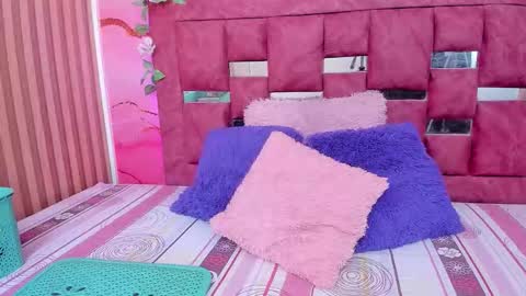 Snapshot of sol_stephanny chatting on 1, 12, 2025 Sol online show from 1, 12, 2025