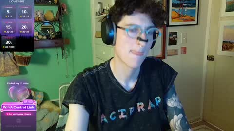 solaya papaya  jordan theythem online show from 22, 1, 2025