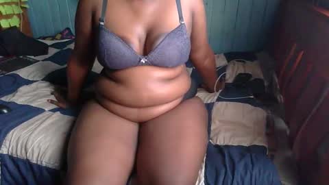 Snapshot of sollybunny chatting on 2, 2, 2026 Solly bunny online show from 2, 2, 2026