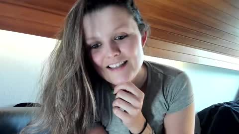 Snapshot of someonesday chatting on 26, 2, 2025 SomeonesDay online show from 26, 2, 2025