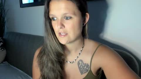 Snapshot of someonesday chatting on 27, 10, 2025 SomeonesDay online show from 27, 10, 2025