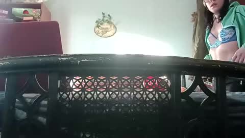 Snapshot of somethin2323 chatting on 17, 11, 2025 somethin2323 online show from 17, 11, 2025