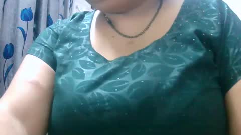 Snapshot of soni88888 chatting on 28, 12, 2024 soni88888 online show from 28, 12, 2024