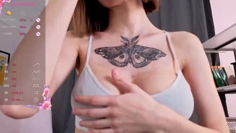 Snapshot of sonia_jones chatting on 23, 10, 2025 Sofia online show from 23, 10, 2025