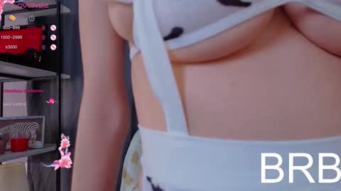 Snapshot of sonia_jones chatting on 12, 11, 2025 Sofia online show from 12, 11, 2025