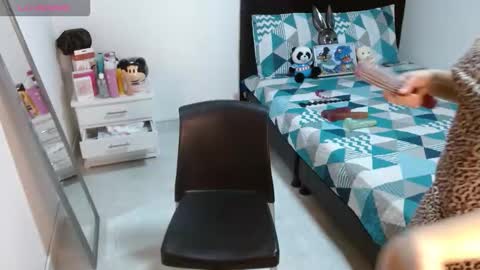 Snapshot of sonialatin69 chatting on 15, 9, 2025 sonialatin69 online show from 15, 9, 2025