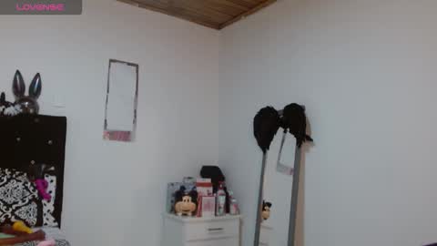 Snapshot of sonialatin69 chatting on 2, 10, 2025 sonialatin69 online show from 2, 10, 2025