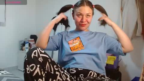 Snapshot of sonialatin69 chatting on 6, 10, 2025 sonialatin69 online show from 6, 10, 2025