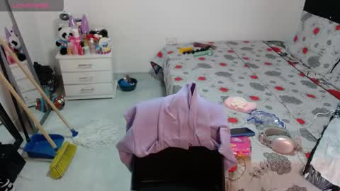 sonialatin69 online show from 13, 5, 2026