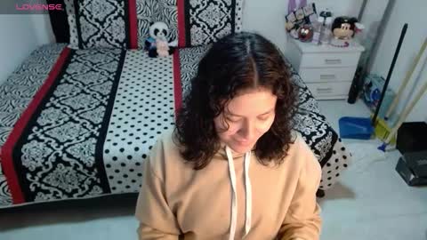 Snapshot of soniaplayboobs chatting on 6, 3, 2026 soniaplayboobs online show from 6, 3, 2026