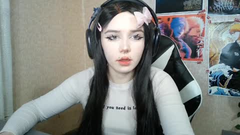 Mila online show from 5, 4, 2026