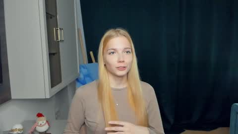 Snapshot of sonyalaviola chatting on 16, 4, 2026 Sofia online show from 16, 4, 2026